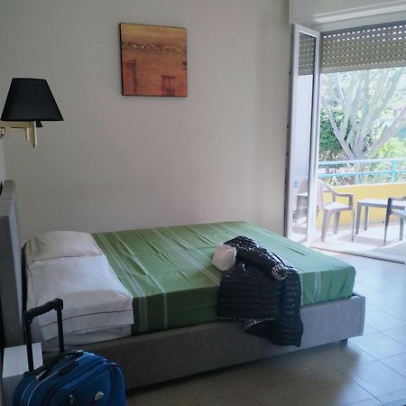 Hotel Calamosca Cagliari Extérieur photo