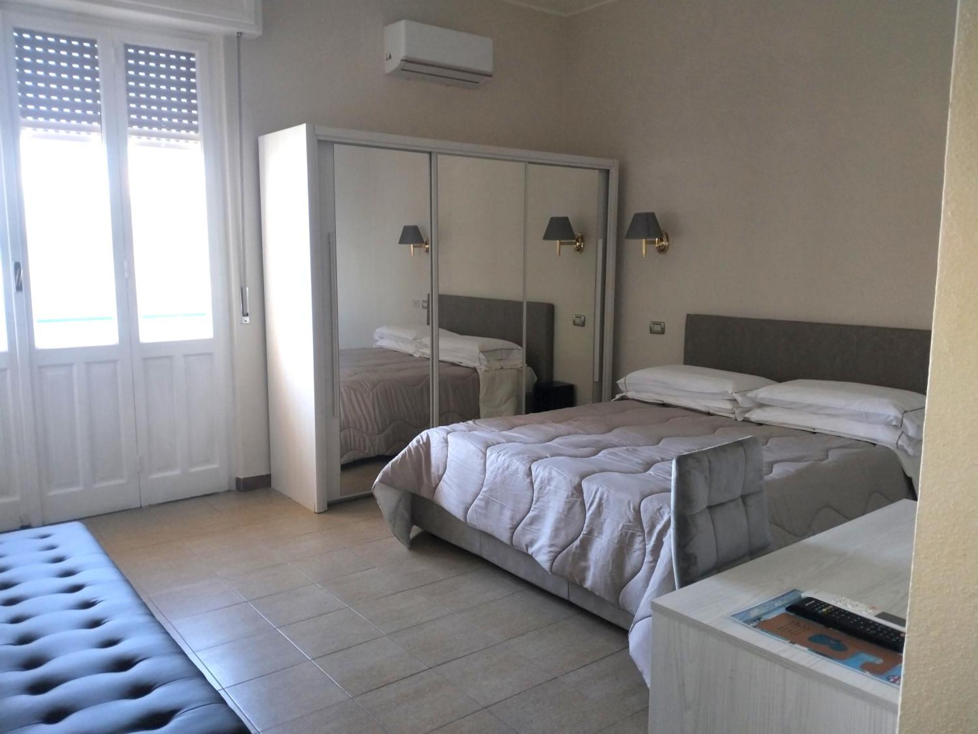 Hotel Calamosca Cagliari Extérieur photo