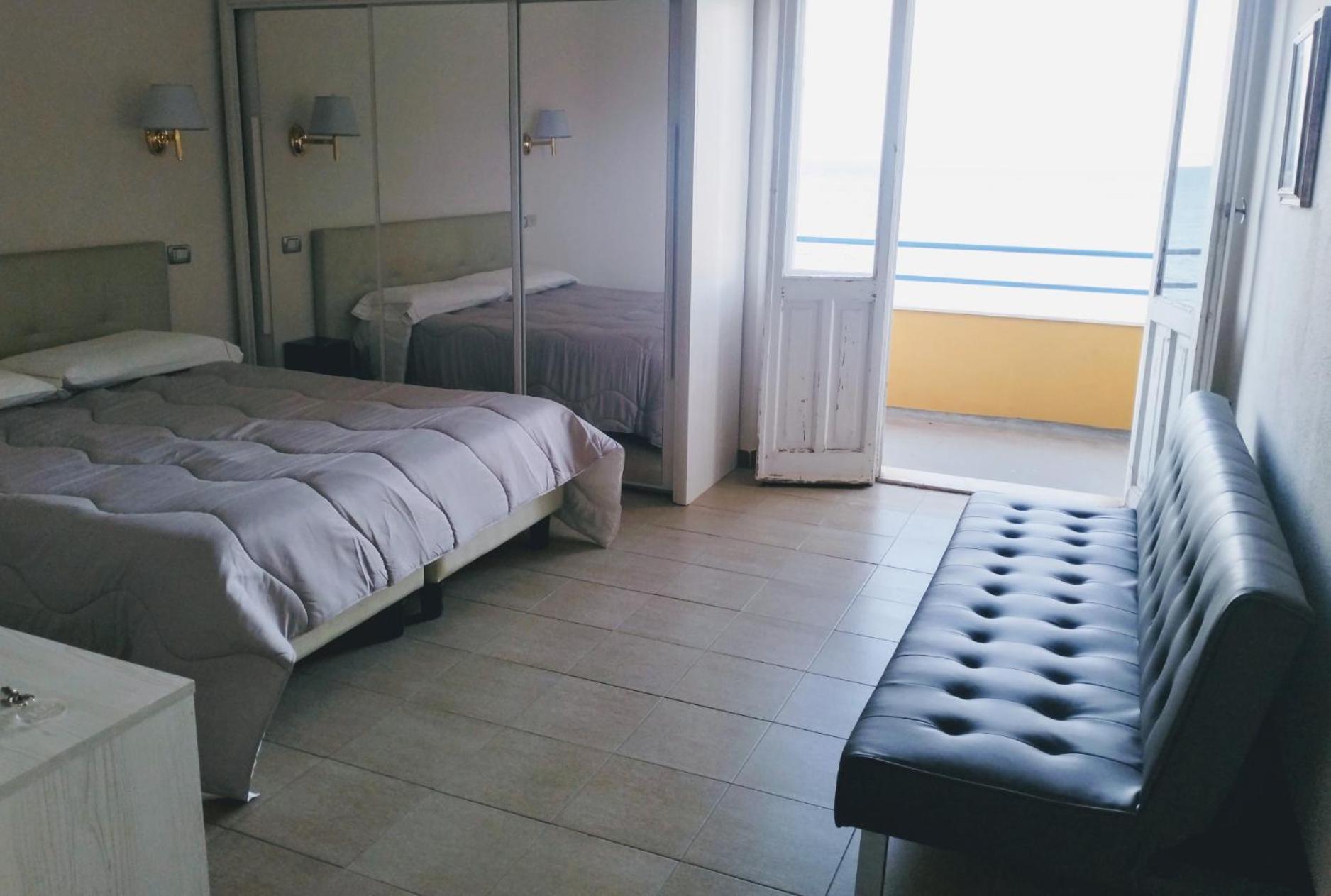 Hotel Calamosca Cagliari Extérieur photo