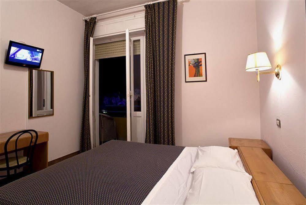 Hotel Calamosca Cagliari Extérieur photo